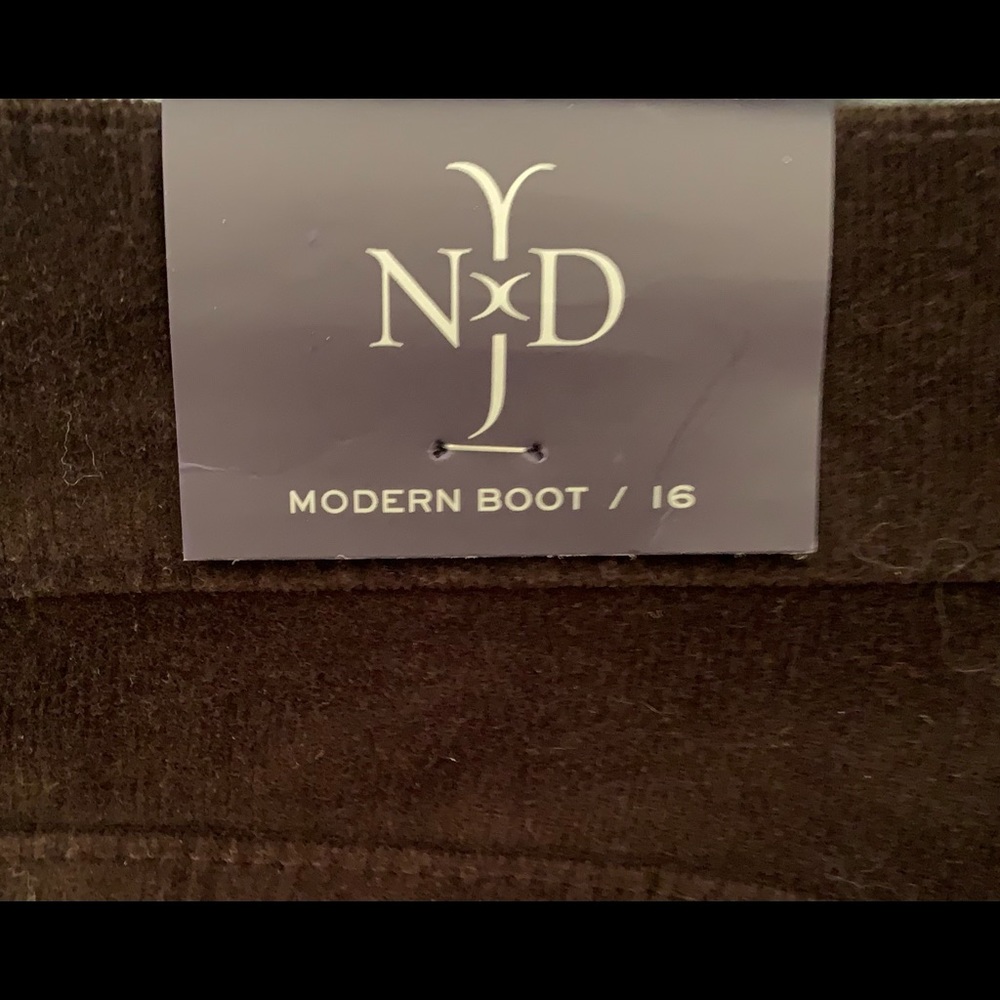 NYDJ Chocolate Brown Bootcut Pants size 16. Cotton/Polyester Blend. NWT.